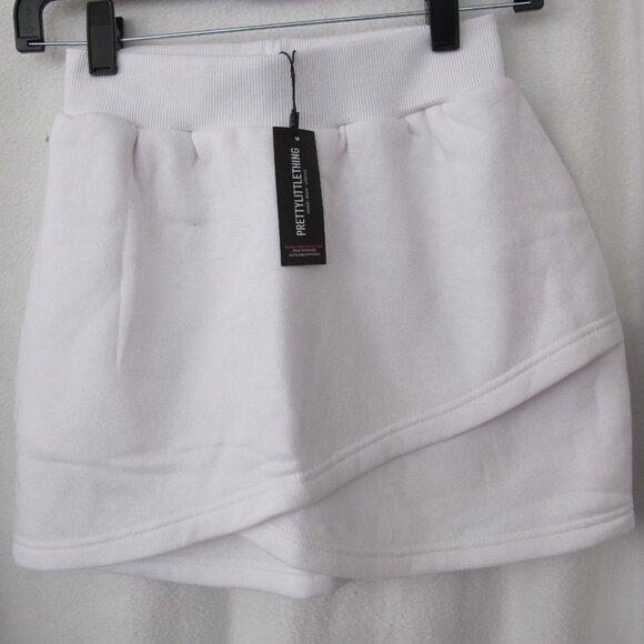 NWT - PrettyLittleThing Wrap Over Sweat Mini Skirt - Picture 2 of 13